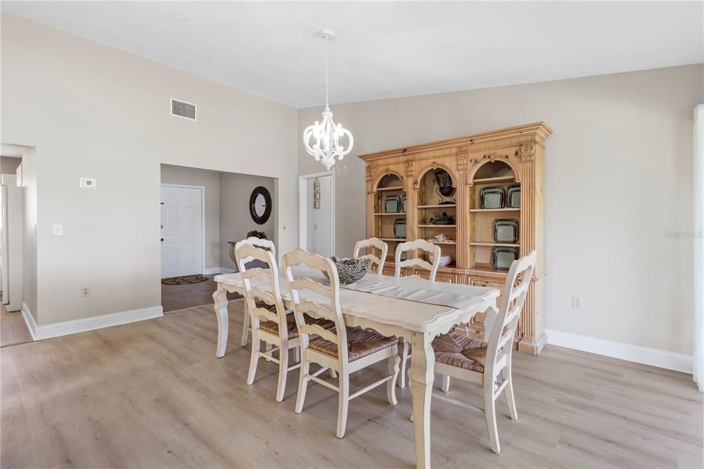 待售: $544,900 (3 贝兹, 2 浴室, 1770 平方英尺)