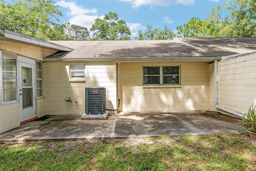 For Sale: $127,000 (2 beds, 2 baths, 1196 Square Feet)