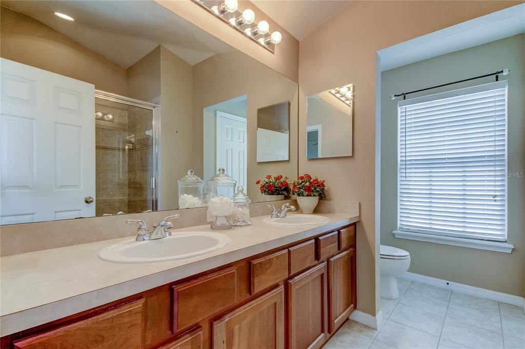 For Rent: $2,000 (3 beds, 2 baths, 1513 Square Feet)