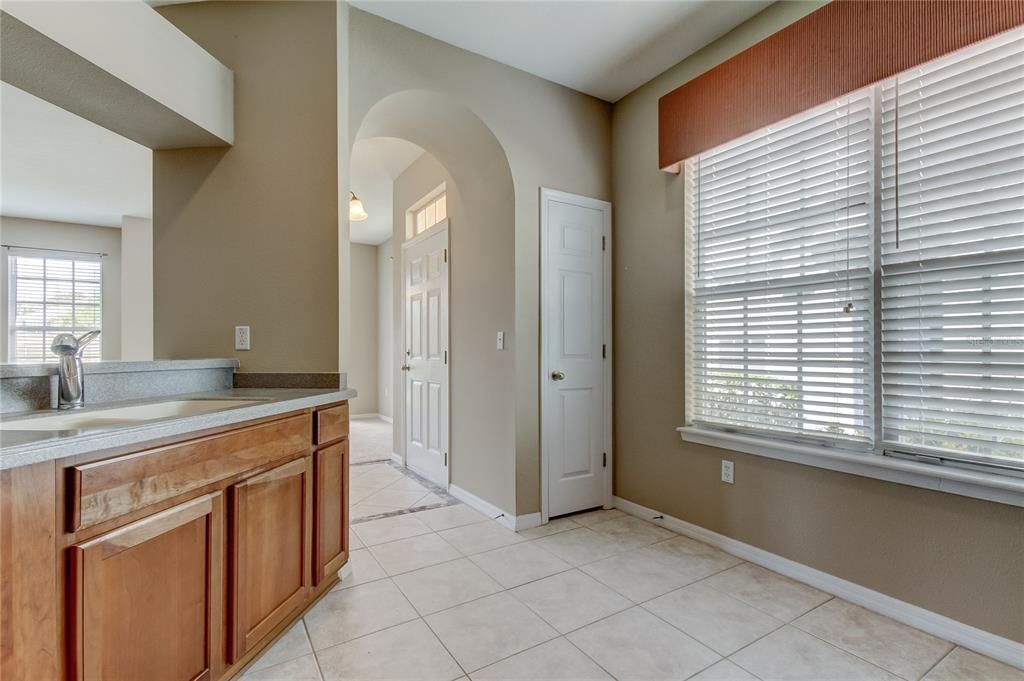 For Rent: $2,000 (3 beds, 2 baths, 1513 Square Feet)