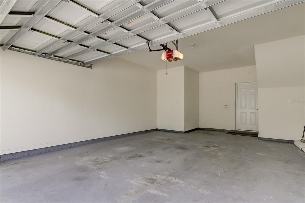 For Rent: $2,000 (3 beds, 2 baths, 1513 Square Feet)