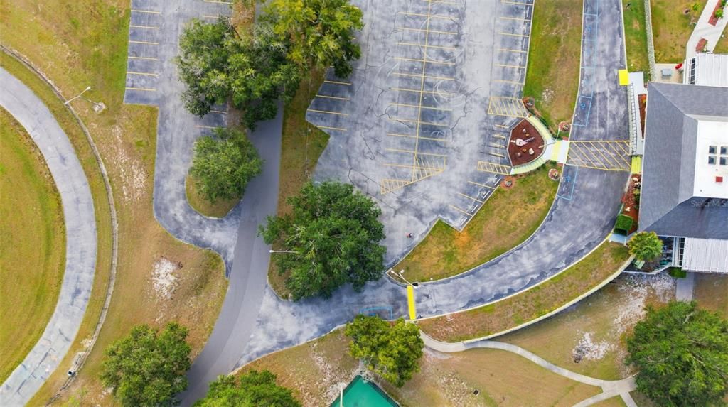 Под контрактом: $360,000 (3 спален, 2 ванн, 1648 Квадратных фут)