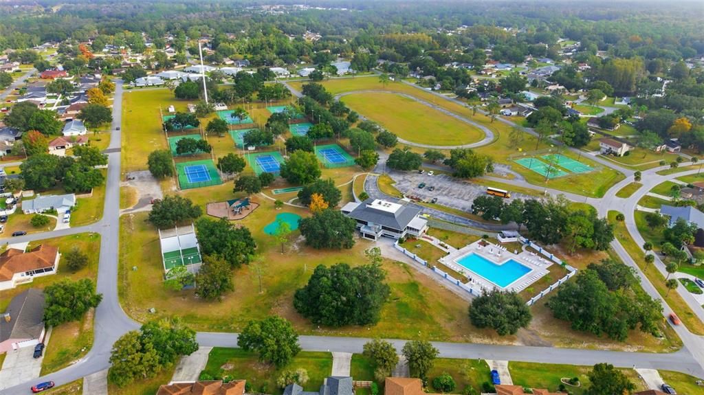 Под контрактом: $360,000 (3 спален, 2 ванн, 1648 Квадратных фут)