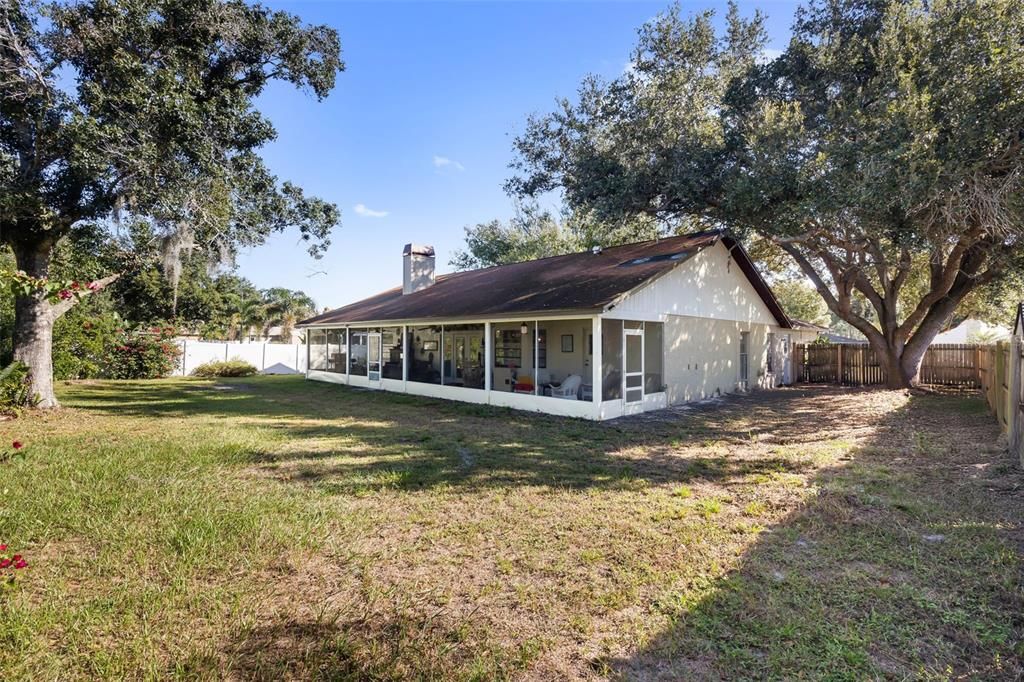 Под контрактом: $360,000 (3 спален, 2 ванн, 1648 Квадратных фут)