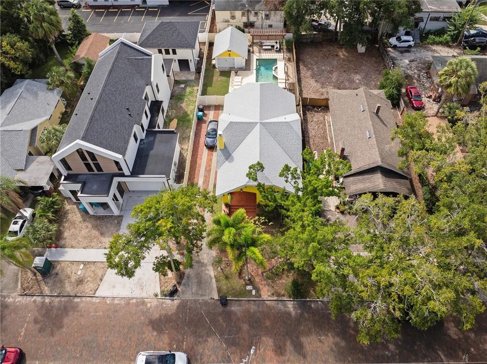 For Sale: $849,000 (5 beds, 2 baths, 2376 Square Feet)