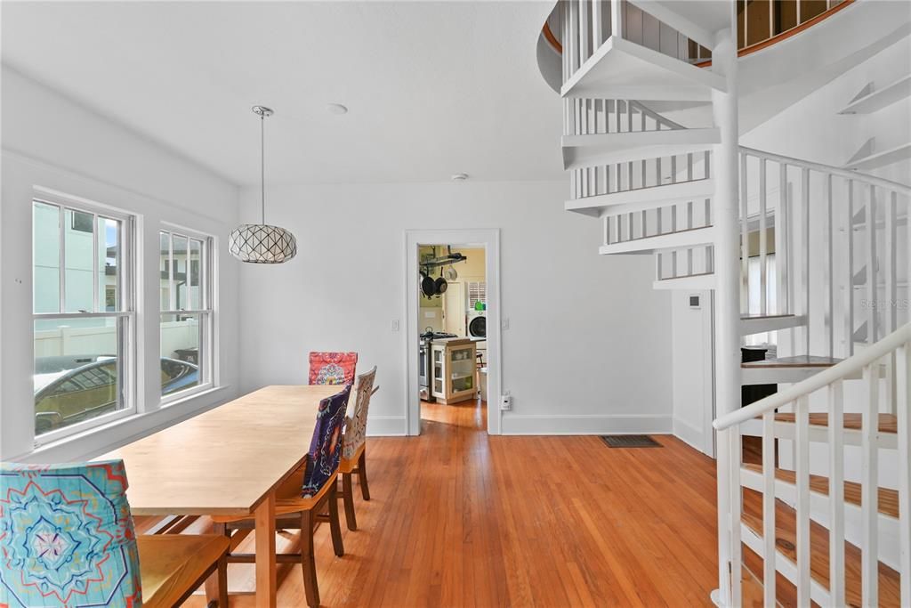 For Sale: $849,000 (5 beds, 2 baths, 2376 Square Feet)