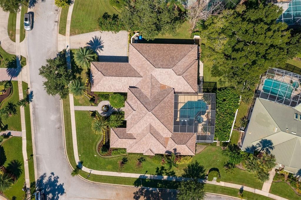 合同活跃: $1,195,000 (5 贝兹, 4 浴室, 4277 平方英尺)