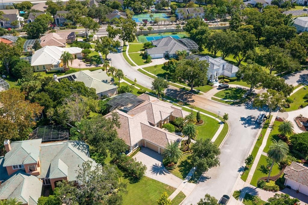 合同活跃: $1,195,000 (5 贝兹, 4 浴室, 4277 平方英尺)