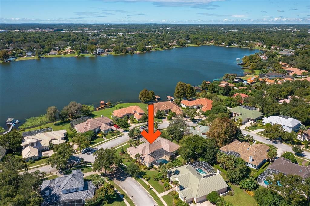 合同活跃: $1,195,000 (5 贝兹, 4 浴室, 4277 平方英尺)