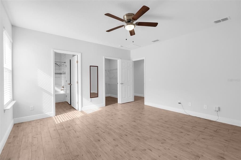 待售: $334,799 (4 贝兹, 2 浴室, 1605 平方英尺)