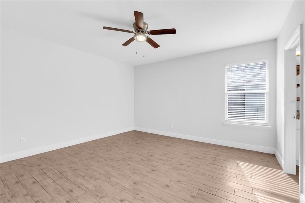 待售: $334,799 (4 贝兹, 2 浴室, 1605 平方英尺)