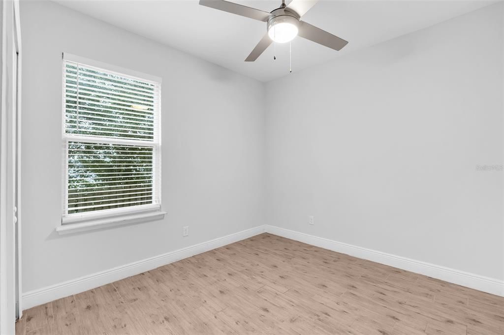 待售: $334,799 (4 贝兹, 2 浴室, 1605 平方英尺)