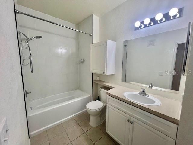 For Rent: $1,225 (1 beds, 1 baths, 707 Square Feet)