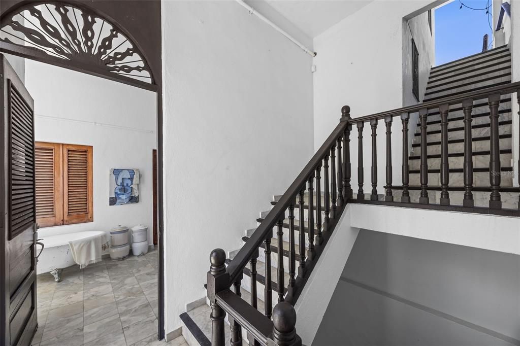 En Venta: $1,800,000 (3 camas, 3 baños, 1998 Pies cuadrados)