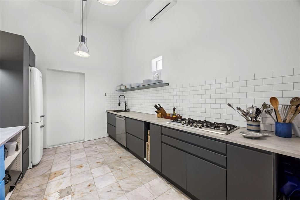 En Venta: $1,800,000 (3 camas, 3 baños, 1998 Pies cuadrados)