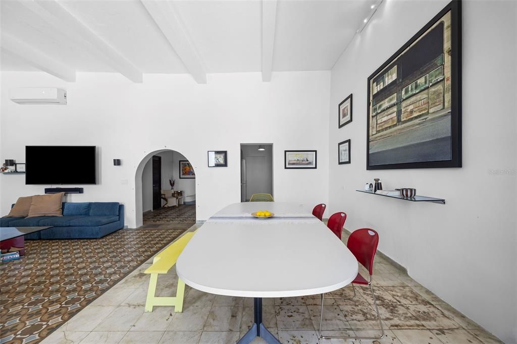 En Venta: $1,800,000 (3 camas, 3 baños, 1998 Pies cuadrados)