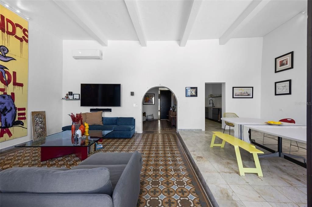 En Venta: $1,800,000 (3 camas, 3 baños, 1998 Pies cuadrados)