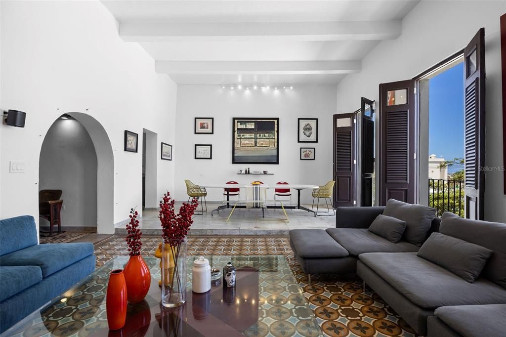 En Venta: $1,800,000 (3 camas, 3 baños, 1998 Pies cuadrados)