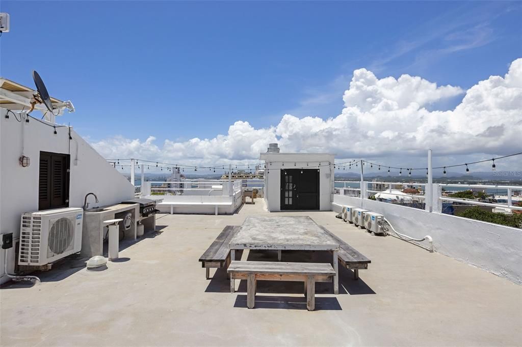 En Venta: $1,800,000 (3 camas, 3 baños, 1998 Pies cuadrados)