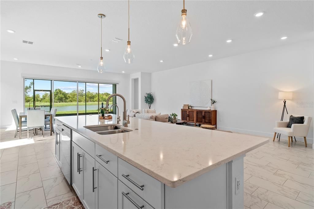 For Sale: $800,000 (5 beds, 4 baths, 3179 Square Feet)