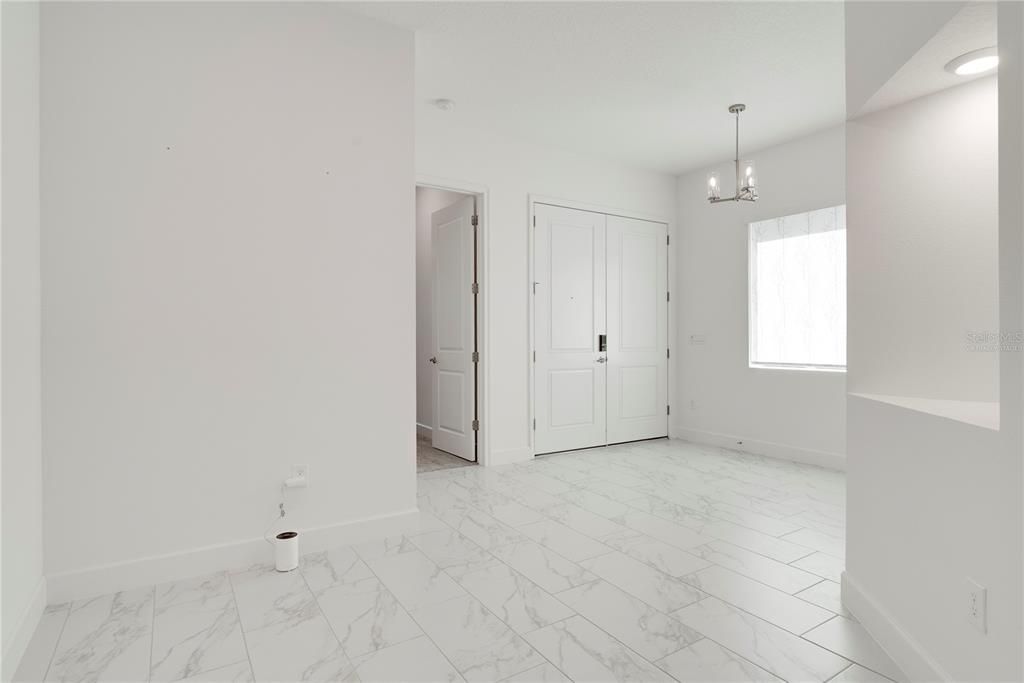 For Sale: $800,000 (5 beds, 4 baths, 3179 Square Feet)