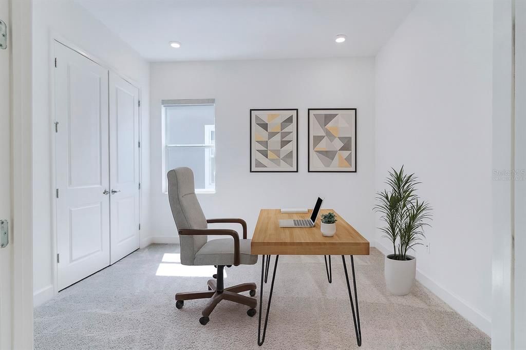 For Sale: $800,000 (5 beds, 4 baths, 3179 Square Feet)