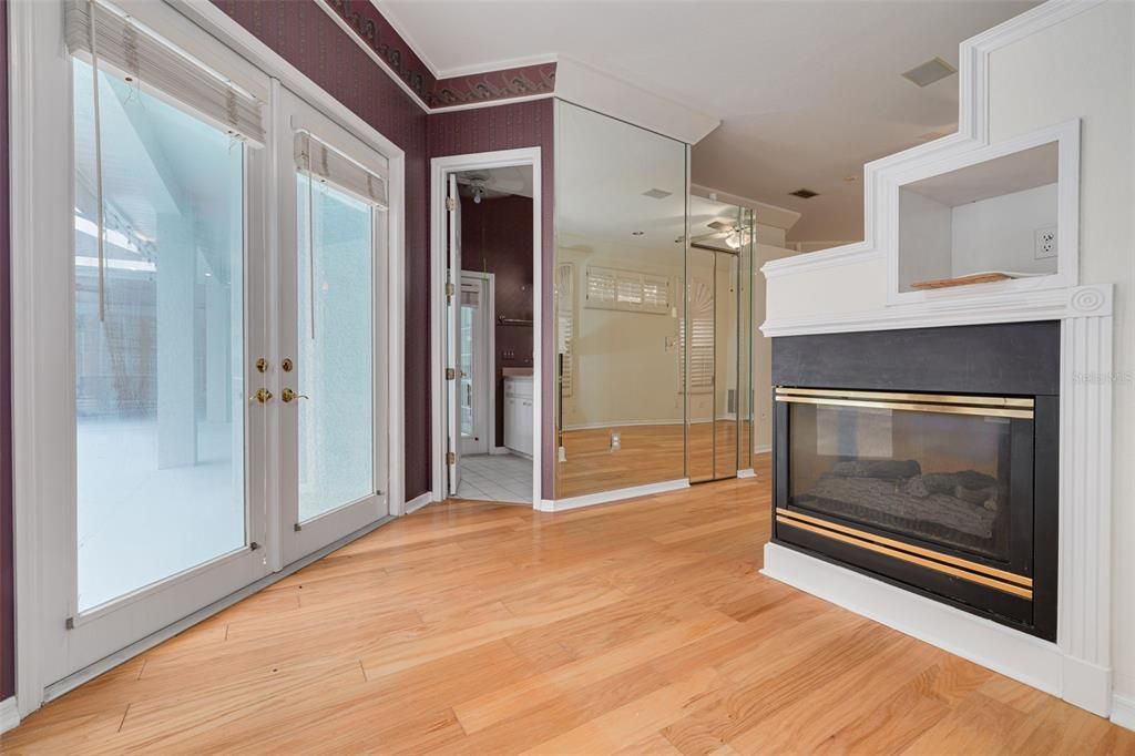 For Sale: $1,199,000 (4 beds, 4 baths, 4562 Square Feet)