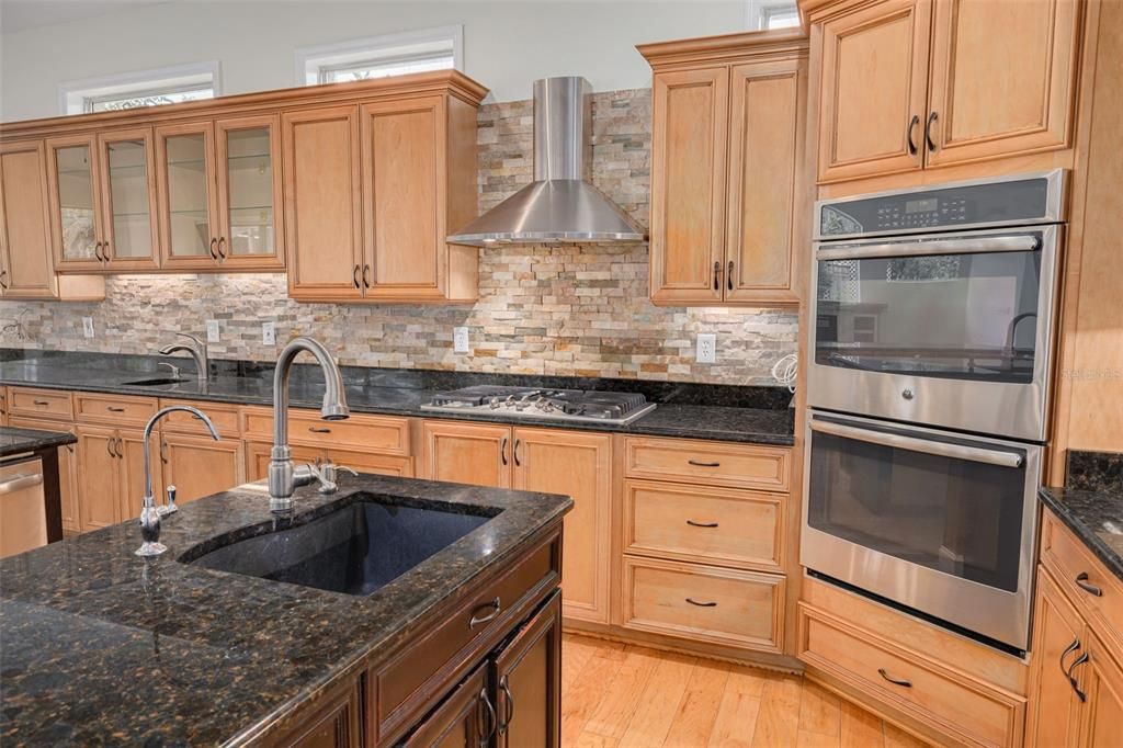 For Sale: $1,199,000 (4 beds, 4 baths, 4562 Square Feet)