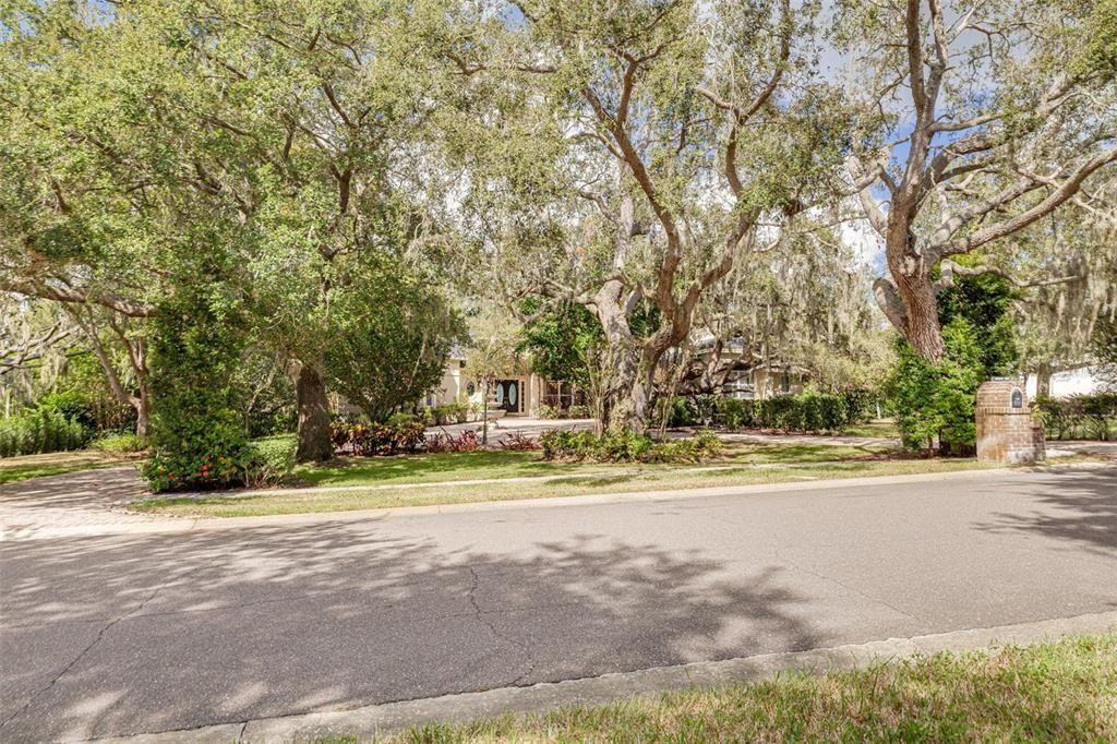 For Sale: $1,199,000 (4 beds, 4 baths, 4562 Square Feet)