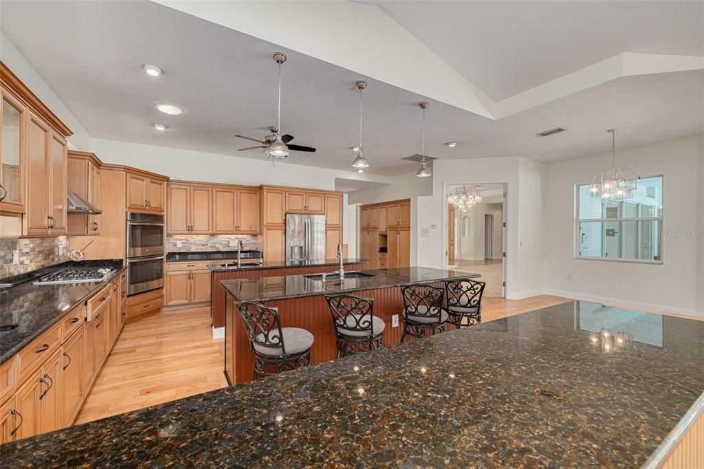 For Sale: $1,199,000 (4 beds, 4 baths, 4562 Square Feet)