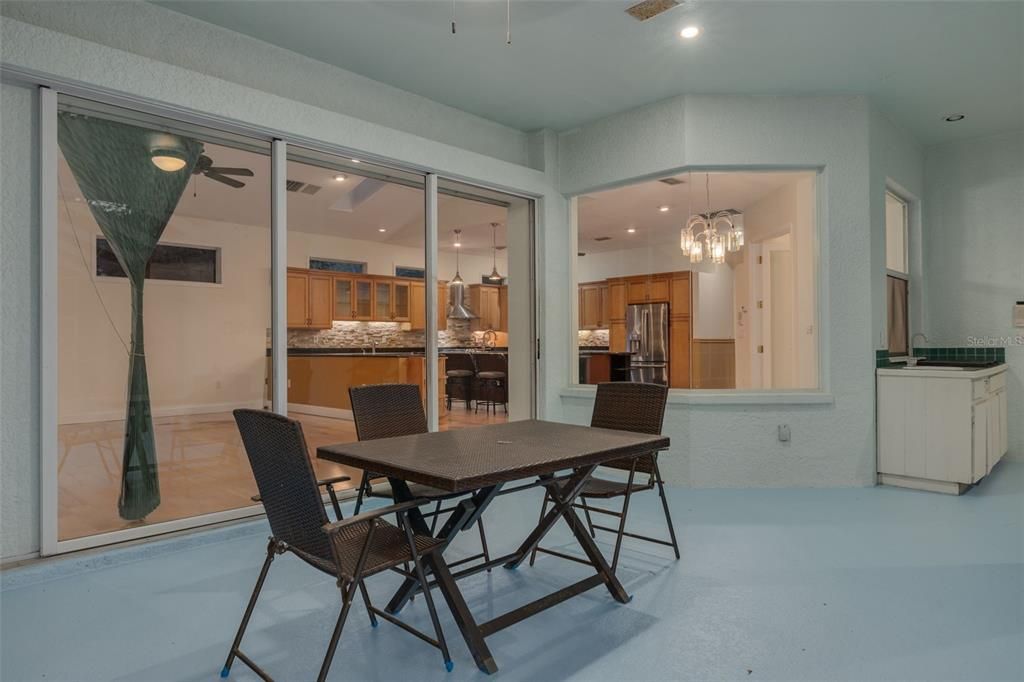 For Sale: $1,199,000 (4 beds, 4 baths, 4562 Square Feet)