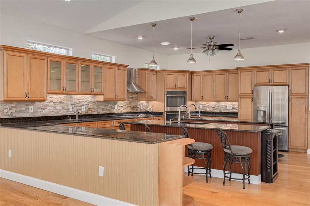 For Sale: $1,199,000 (4 beds, 4 baths, 4562 Square Feet)