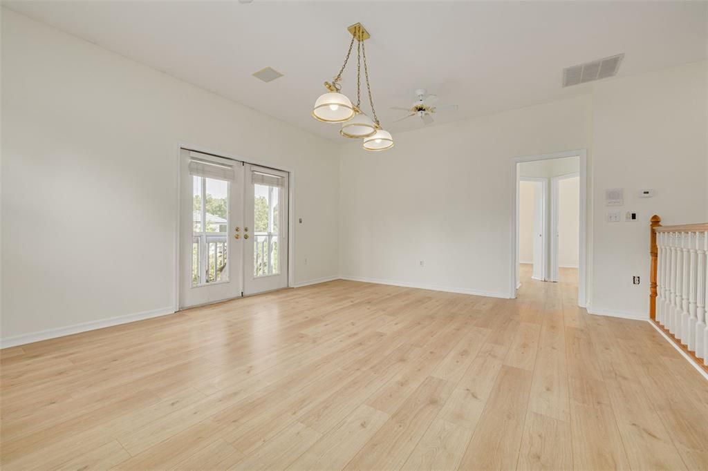 For Sale: $1,199,000 (4 beds, 4 baths, 4562 Square Feet)