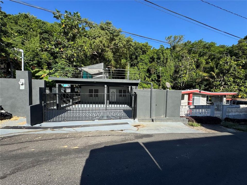 Vendido Recientemente: $152,500 (2 camas, 2 baños, 900 Pies cuadrados)