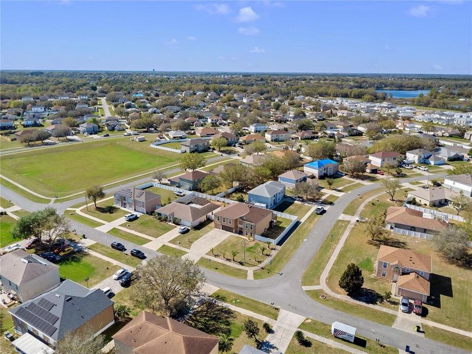 For Sale: $599,000 (6 beds, 4 baths, 4040 Square Feet)