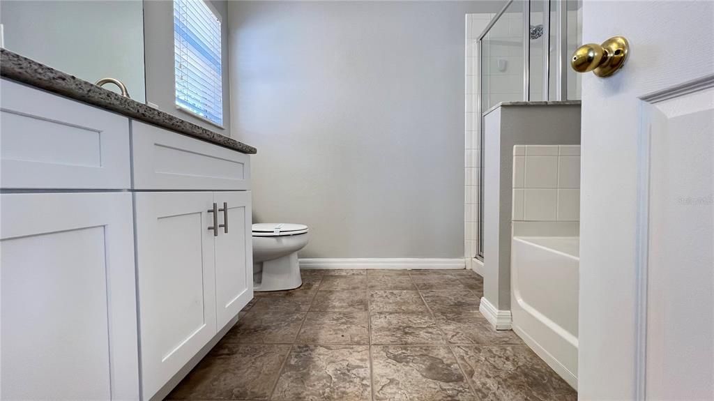 На продажу: $477,000 (5 спален, 2 ванн, 2940 Квадратных фут)