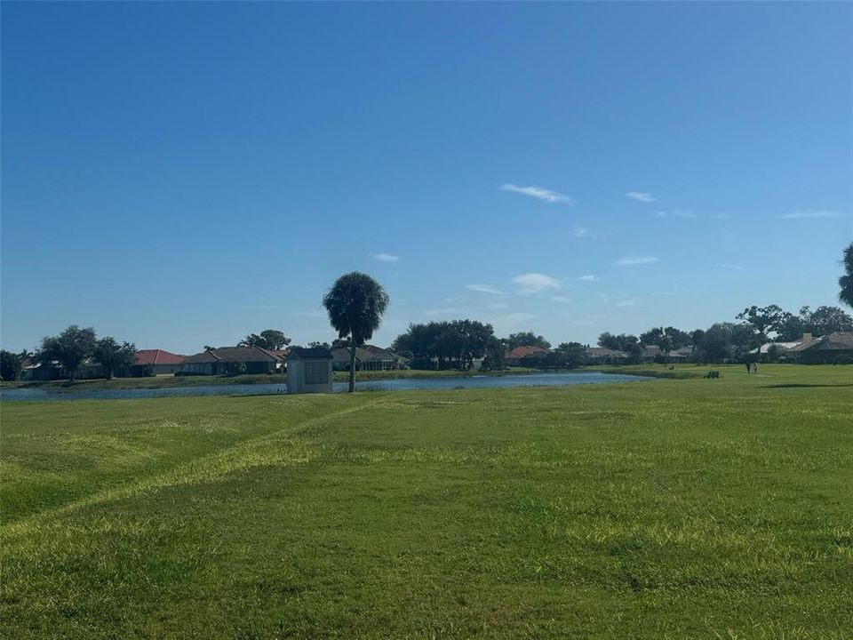 合同活跃: $729,000 (3 贝兹, 2 浴室, 2689 平方英尺)