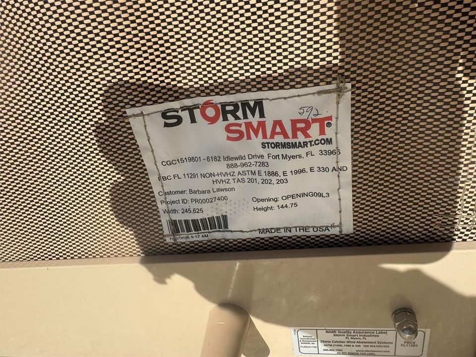 合同活跃: $729,000 (3 贝兹, 2 浴室, 2689 平方英尺)