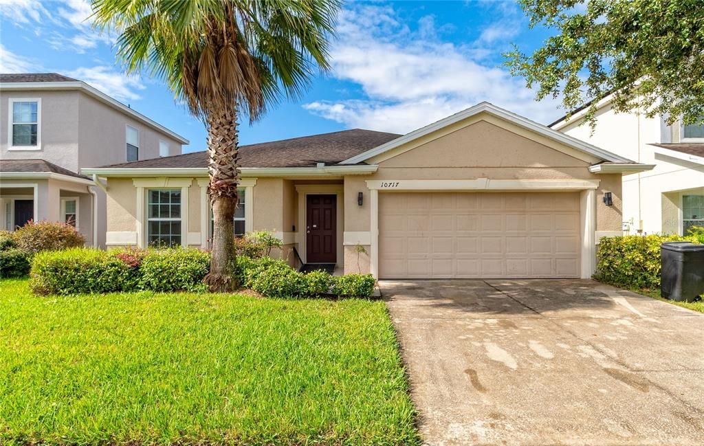 合同活跃: $480,000 (4 贝兹, 3 浴室, 2033 平方英尺)