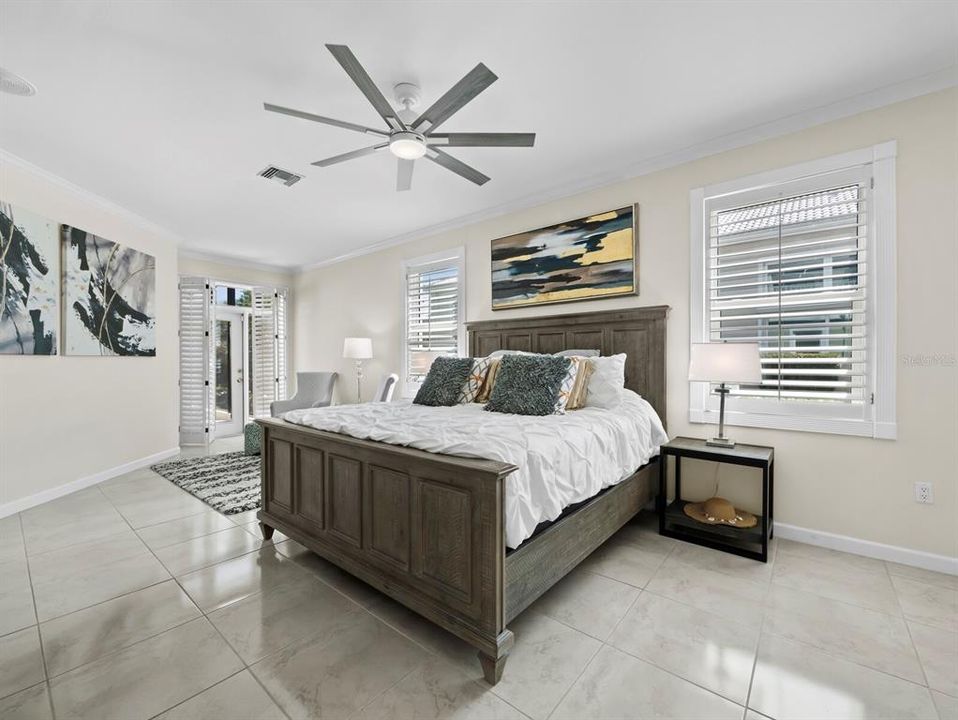 For Sale: $2,790,000 (5 beds, 5 baths, 4510 Square Feet)