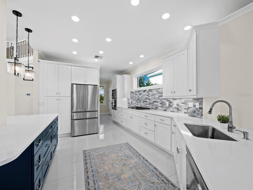 For Sale: $2,790,000 (5 beds, 5 baths, 4510 Square Feet)