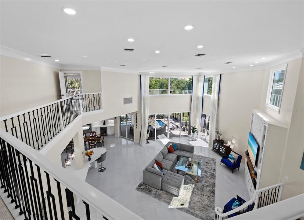 For Sale: $2,790,000 (5 beds, 5 baths, 4510 Square Feet)