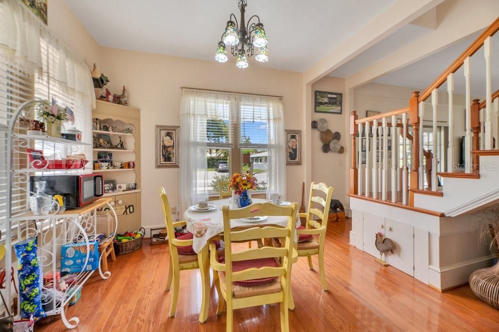 На продажу: $399,999 (3 спален, 3 ванн, 1788 Квадратных фут)