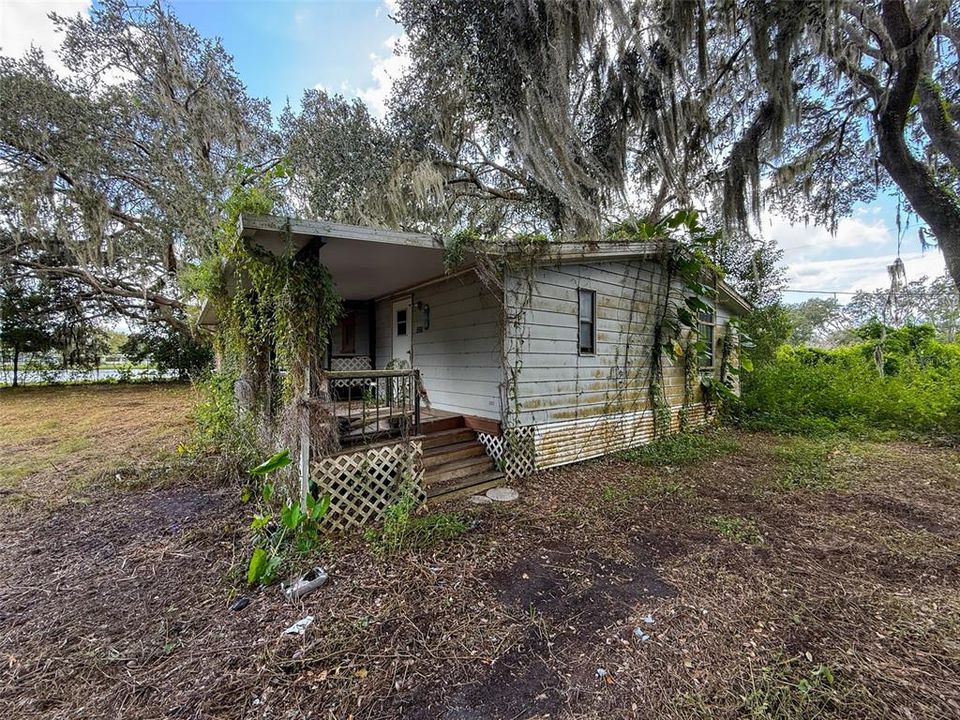 For Sale: $159,000 (3 beds, 2 baths, 1456 Square Feet)