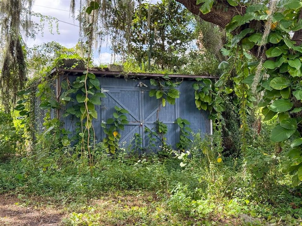 For Sale: $159,000 (3 beds, 2 baths, 1456 Square Feet)