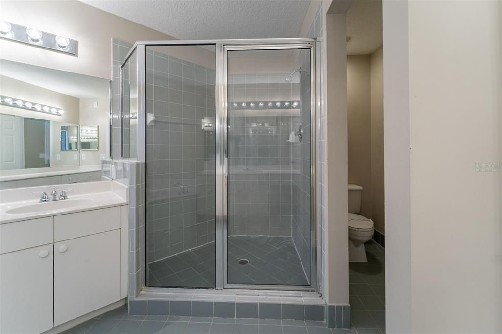 Active With Contract: $544,900 (3 beds, 2 baths, 2286 Square Feet)