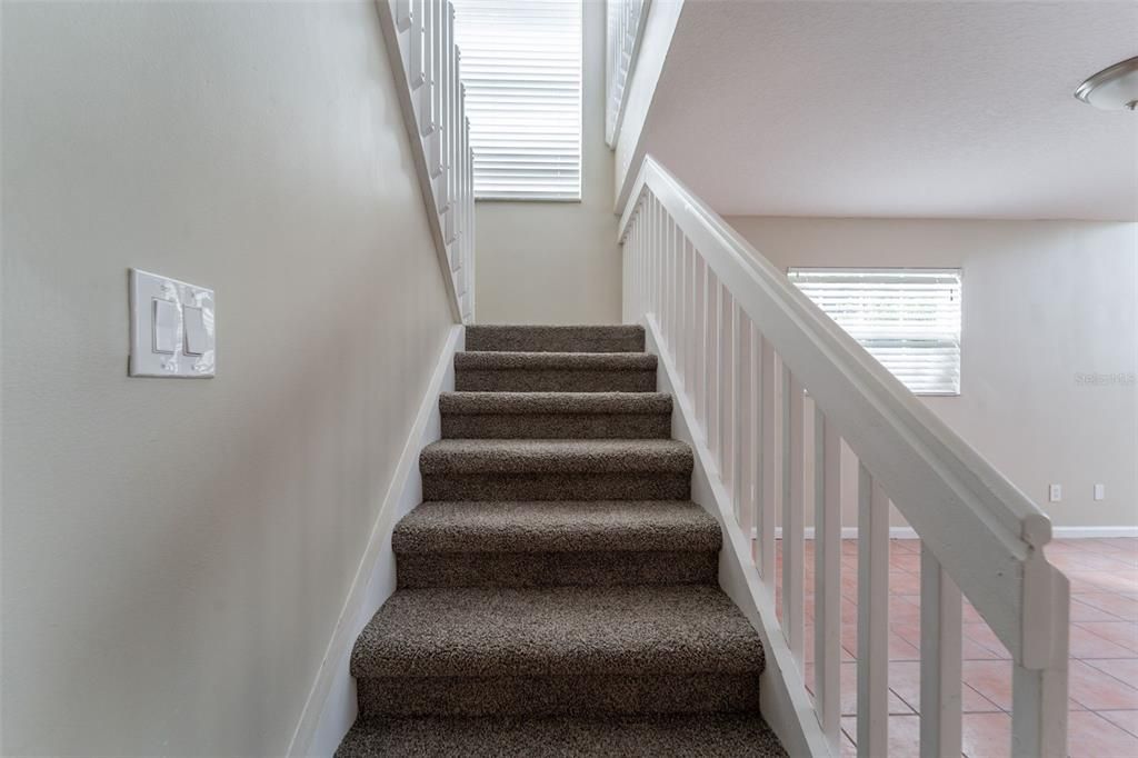 Active With Contract: $544,900 (3 beds, 2 baths, 2286 Square Feet)