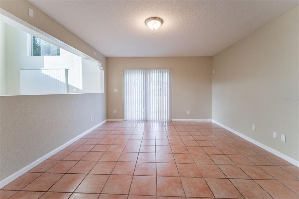 Active With Contract: $544,900 (3 beds, 2 baths, 2286 Square Feet)