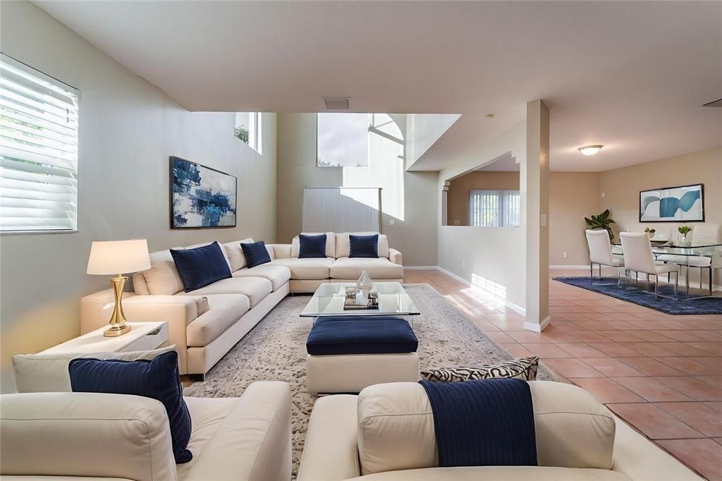 Active With Contract: $544,900 (3 beds, 2 baths, 2286 Square Feet)