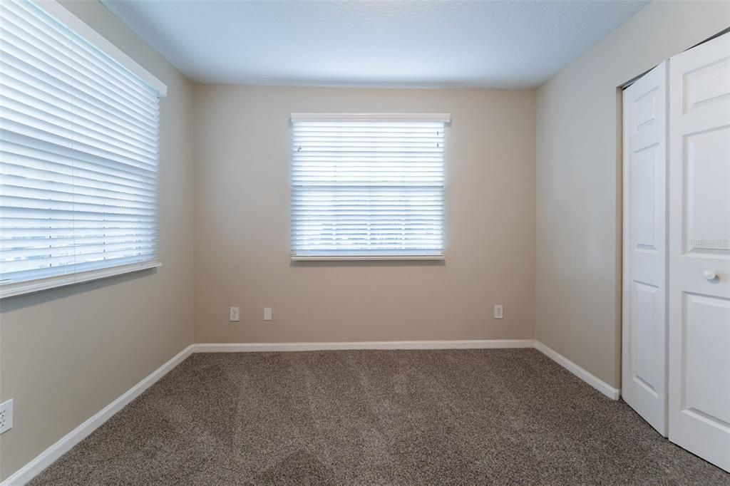 Active With Contract: $544,900 (3 beds, 2 baths, 2286 Square Feet)